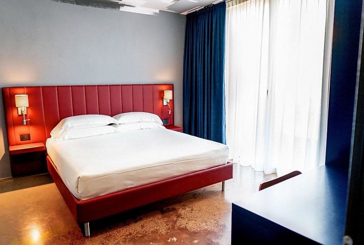 K Modern Hotel