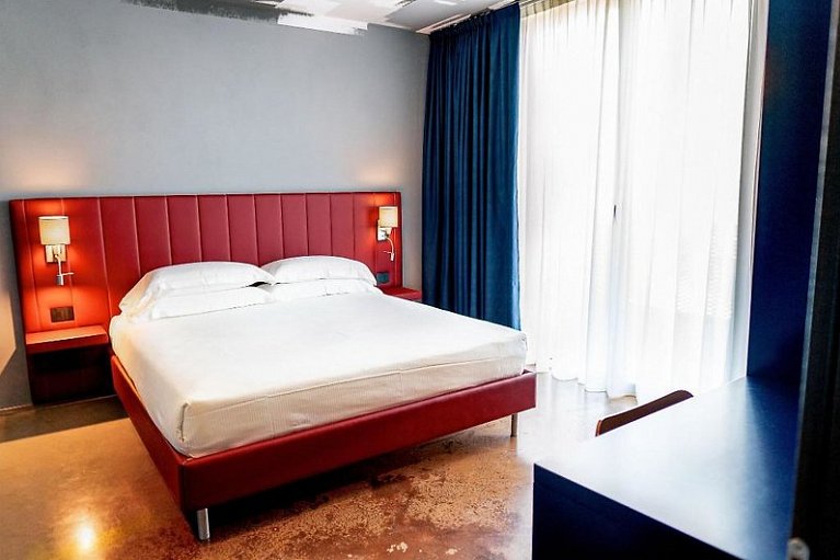 K Modern Hotel