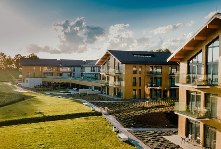 Lake Hill Resort & Spa