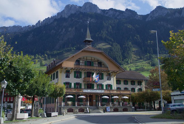 FLÜHLI Hotel Kurhaus