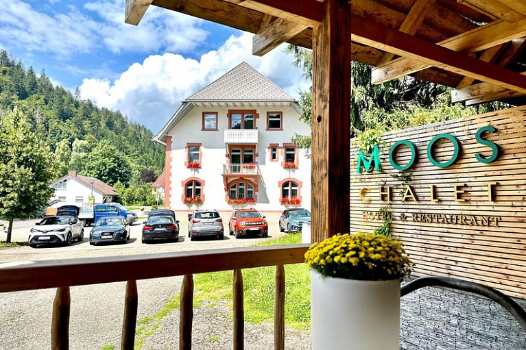 Chalet Moos