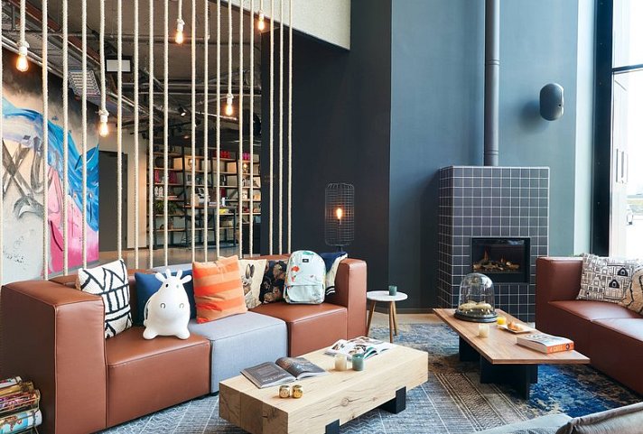Moxy Amsterdam Schiphol Airport