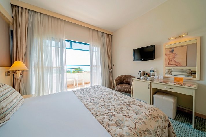 Sunrise Resort Hotel