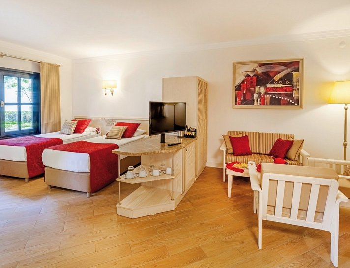 Sunrise Resort Hotel