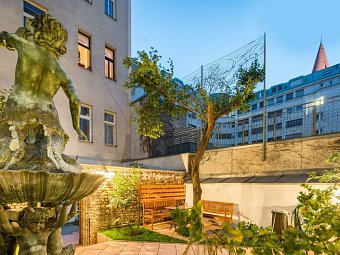 Best Western Plus Celebrity Suites