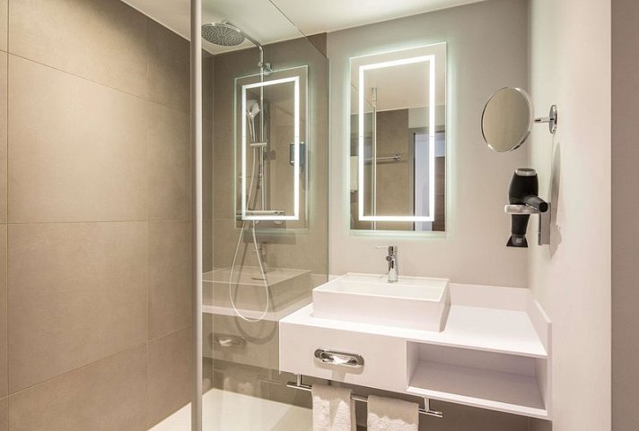 Novotel Hamburg City Alster Hotel