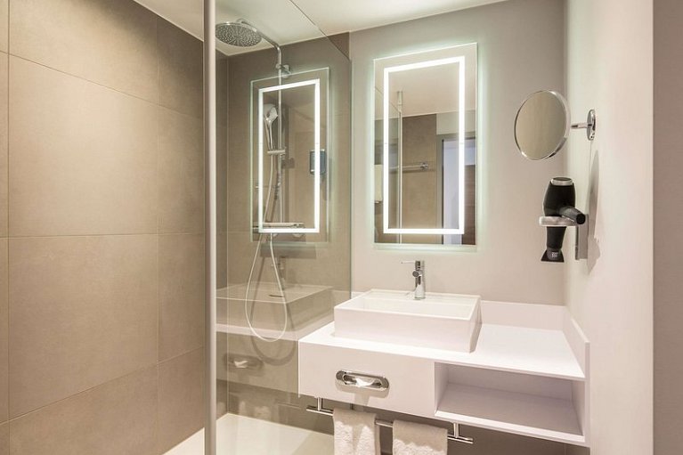 Novotel Hamburg City Alster Hotel