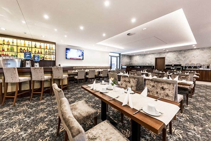 Best Western Plus Royal Suites