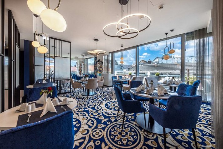 Best Western Premier Royal Hotel Blue
