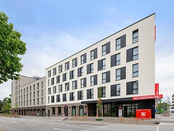 ibis Regensburg Center