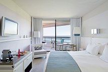 Pullman Cannes Mandelieu Royal Casino - Wohnbeispiel Doppelzimmer Deluxe Meerblick (Zimmercodierung DDM)