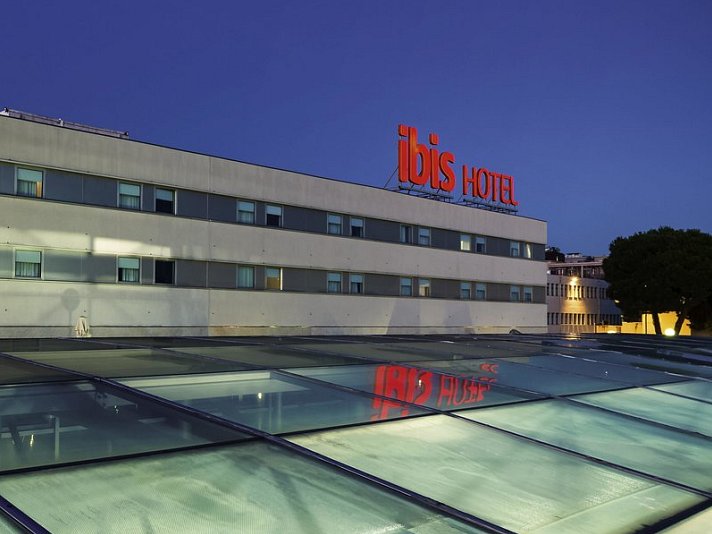 ibis Porto São João