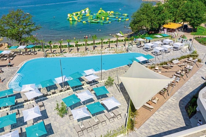 Camping Bijela Uvala (by Happy Camp)