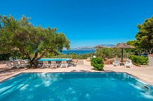Waterman Beach Village Camp & Glamping