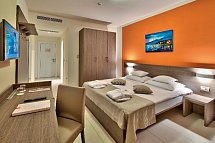 Crvena Luka Resort - Wohnbeispiel Doppelzimmer Meerseite (Zimmercodierung DBC)