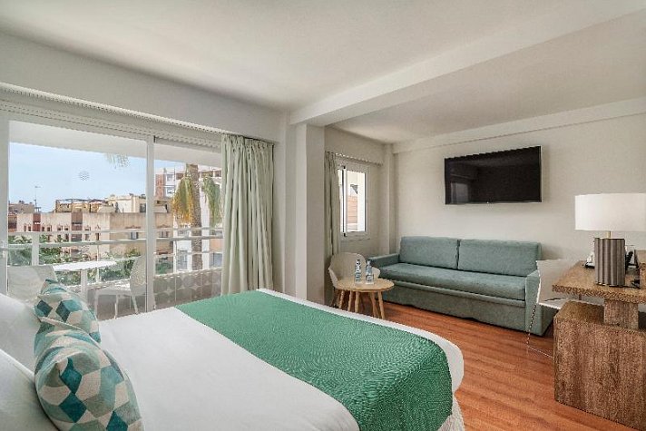 Hotel Costa Málaga by Pierre Vacances (adults recommended)