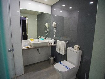 Ona Marbella Inn
