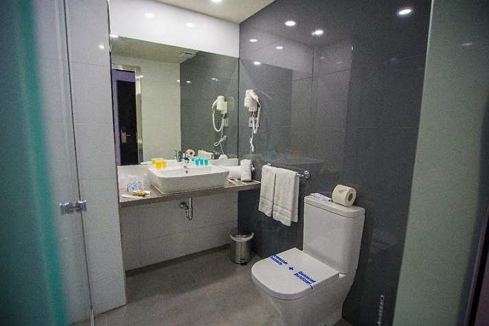 Ona Marbella Inn