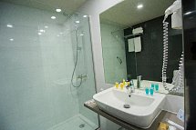 Ona Marbella Inn
