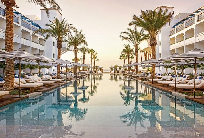 METT Hotel & Beach Resort Marbella Estepona