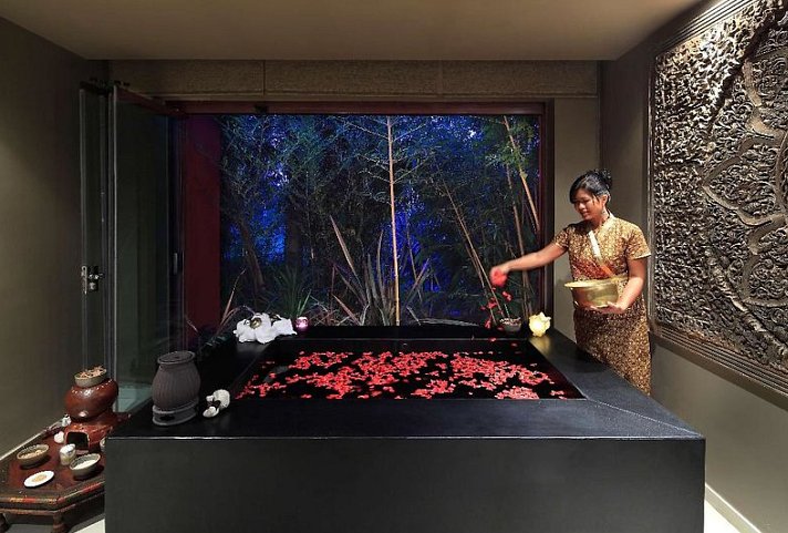 Asia Gardens Hotel & Thai Spa, a Royal Hideaway Hotel