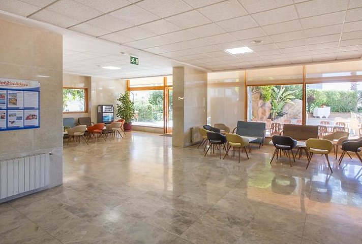Apartamentos La Era Park