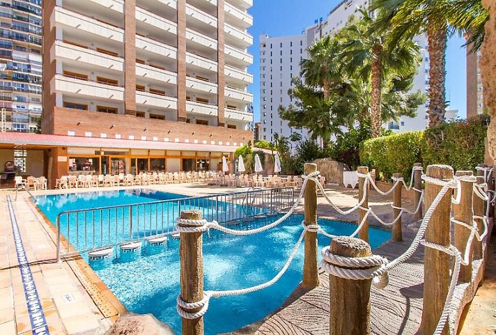 Apartamentos La Era Park