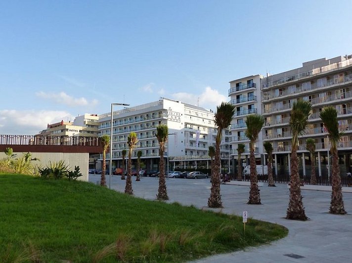 Fiesta Park Hotel
