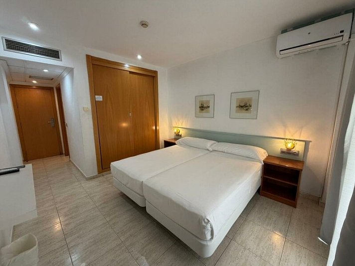 Fleming Center by Punta 25 Hotels Group
