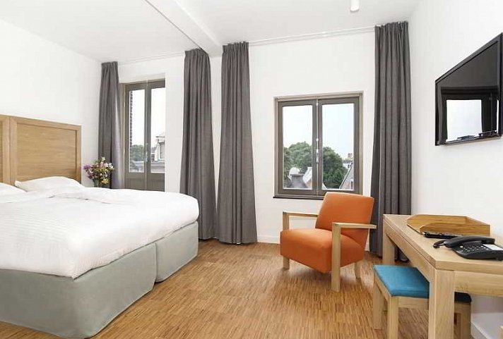 The Bank Hotel