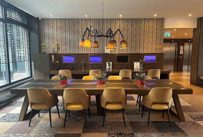 XO Hotels Park West