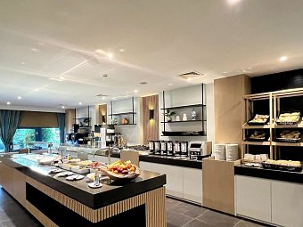 Xo Hotels Blue Square