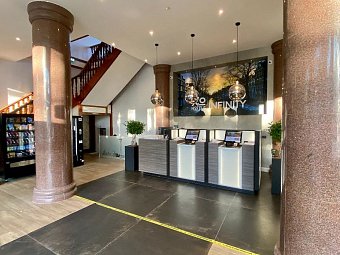 XO Hotels Infinity