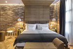 Monument Hotel