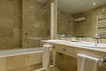 Aparthotel Mariano Cubi Barcelona