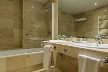 Aparthotel Mariano Cubi Barcelona