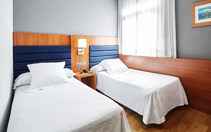 Barcelona Century Hotel
