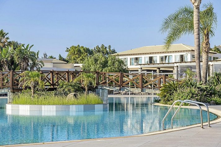 Natura Park Village