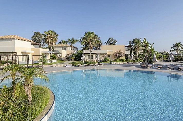 Natura Park Village