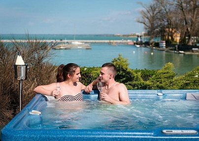 Hotel Yacht Wellness & Business Siofok