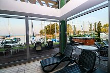 Hotel Yacht Wellness & Business