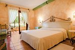 Lantana Resort Hotel & Apartments