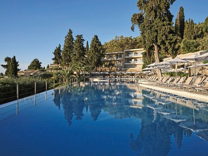 Aeolos Beach Resort