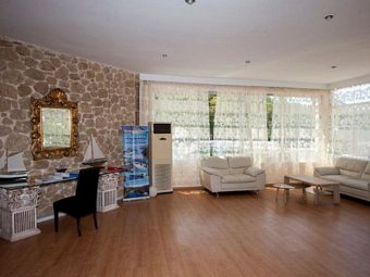 Blue Princess Hotel and Suites