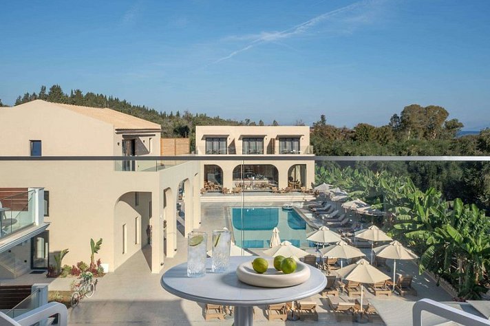 Ekati Mare Lifestyle Resort