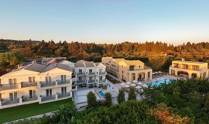 Ekati Mare Lifestyle Resort