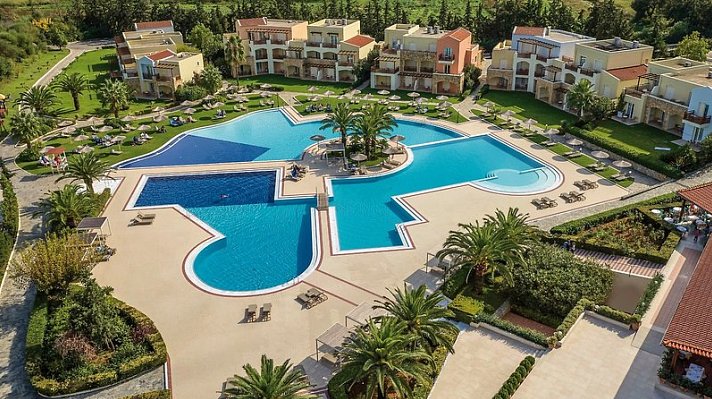 Pilot Beach Resort