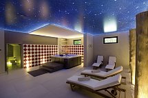 Atlantis Beach Hotel & Spa