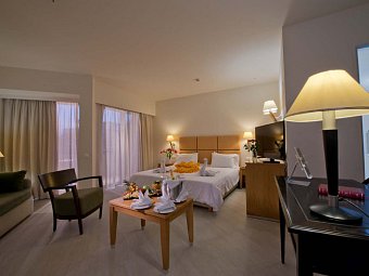 Minos Hotel