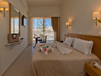 Minos Hotel